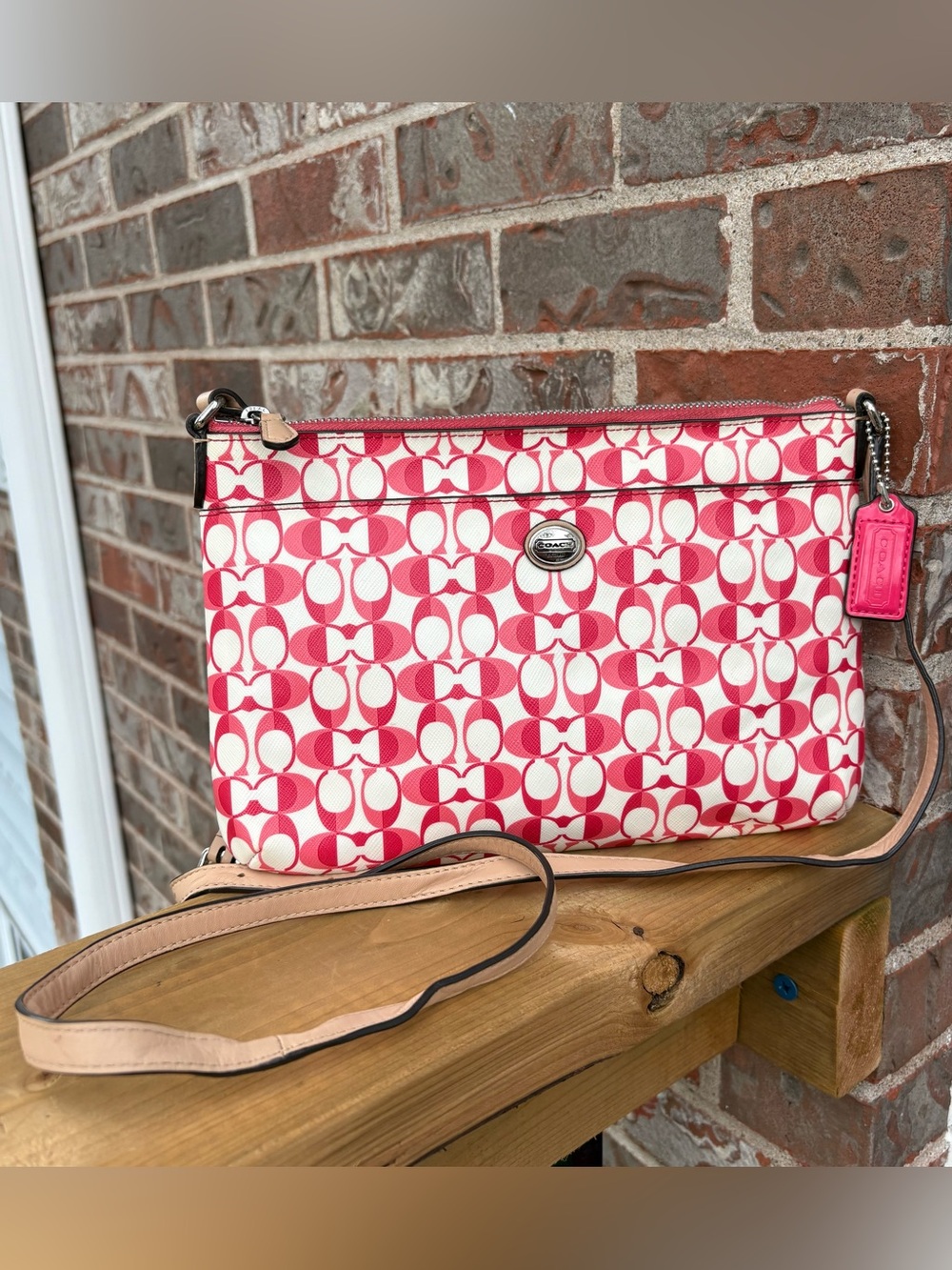 Coach Peyton East West Swingpack